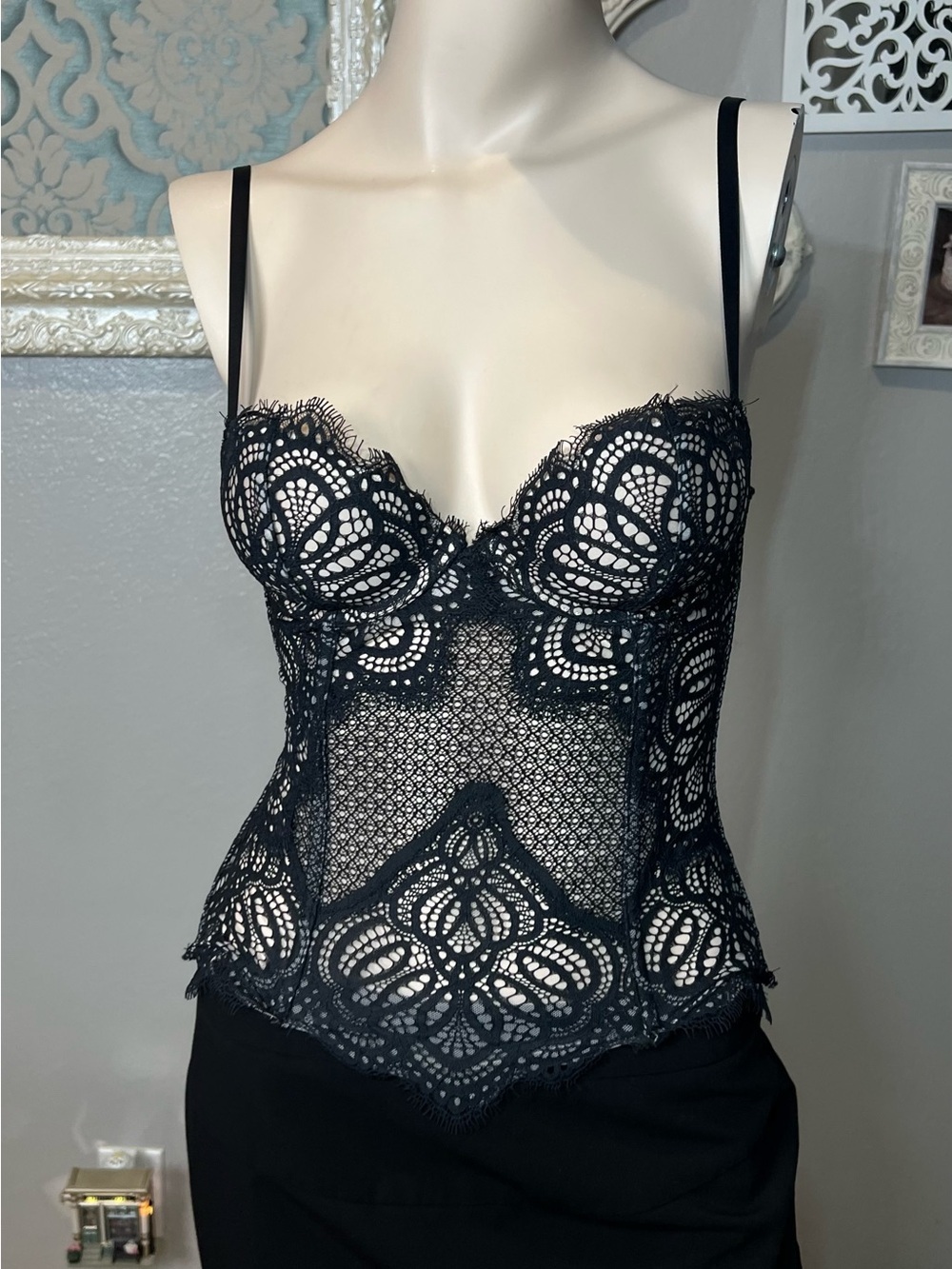 Victoria’s secret 32c corset bra